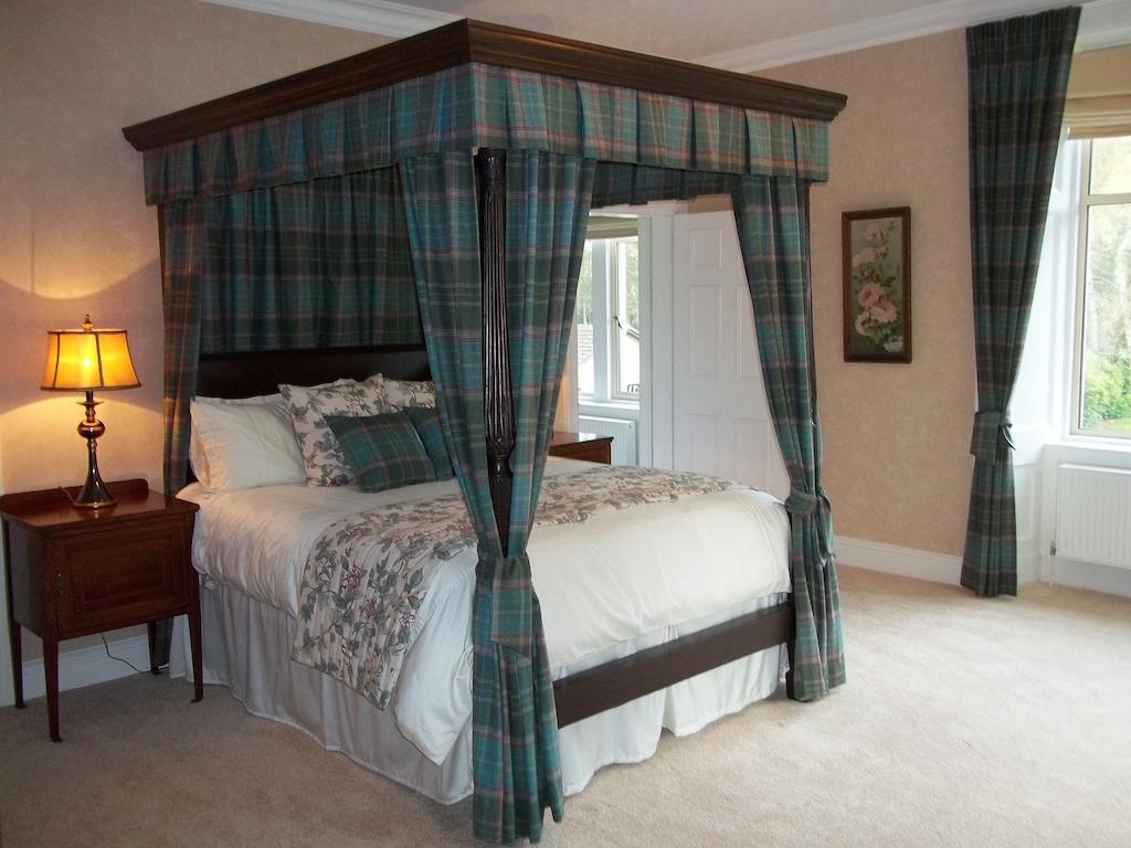 Carnach House Hotel Неърн Екстериор снимка
